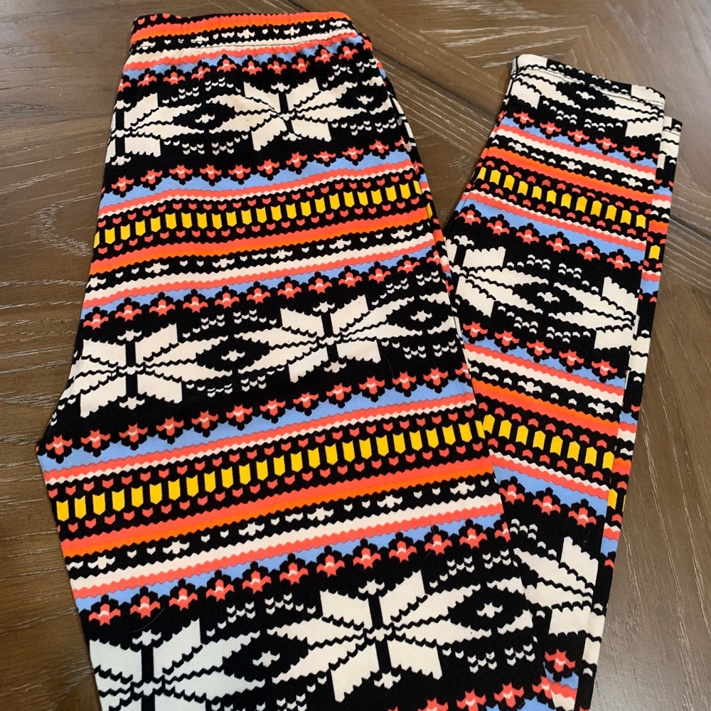 Snowflake Argyle Leggings